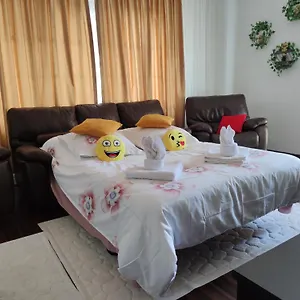 https://cozy-magic-house-unirii-square.bucharesthotelsnow.com